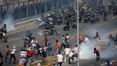 Venezuelans against Maduro hindered by 2012 gun ban