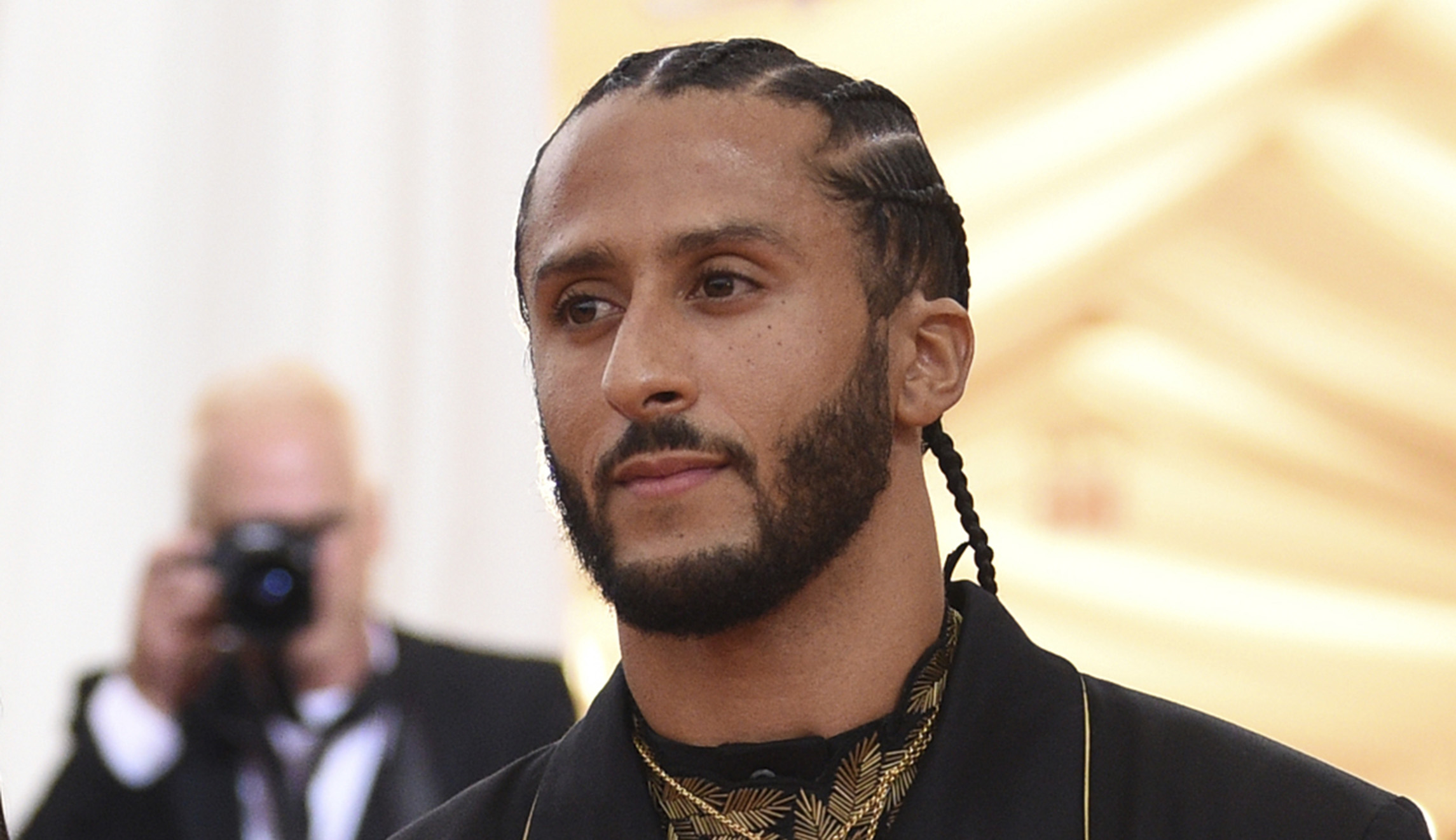 Colin Kaepernick encourages NFL anthem protesters to ‘continue to fight’