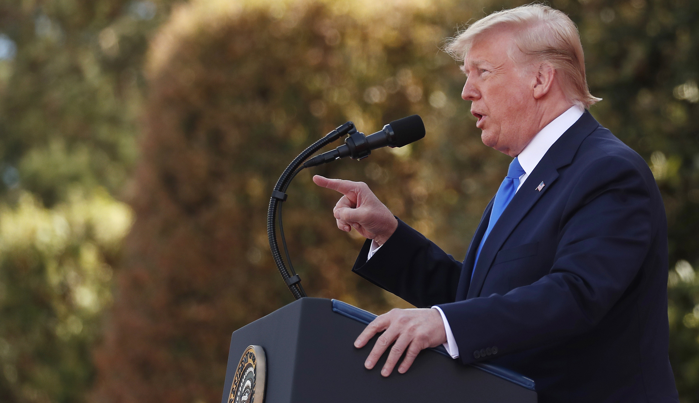 Trump says Mueller’s ‘major omissions’ about Russian intel-linked Ukrainian show he is ‘totally biased’