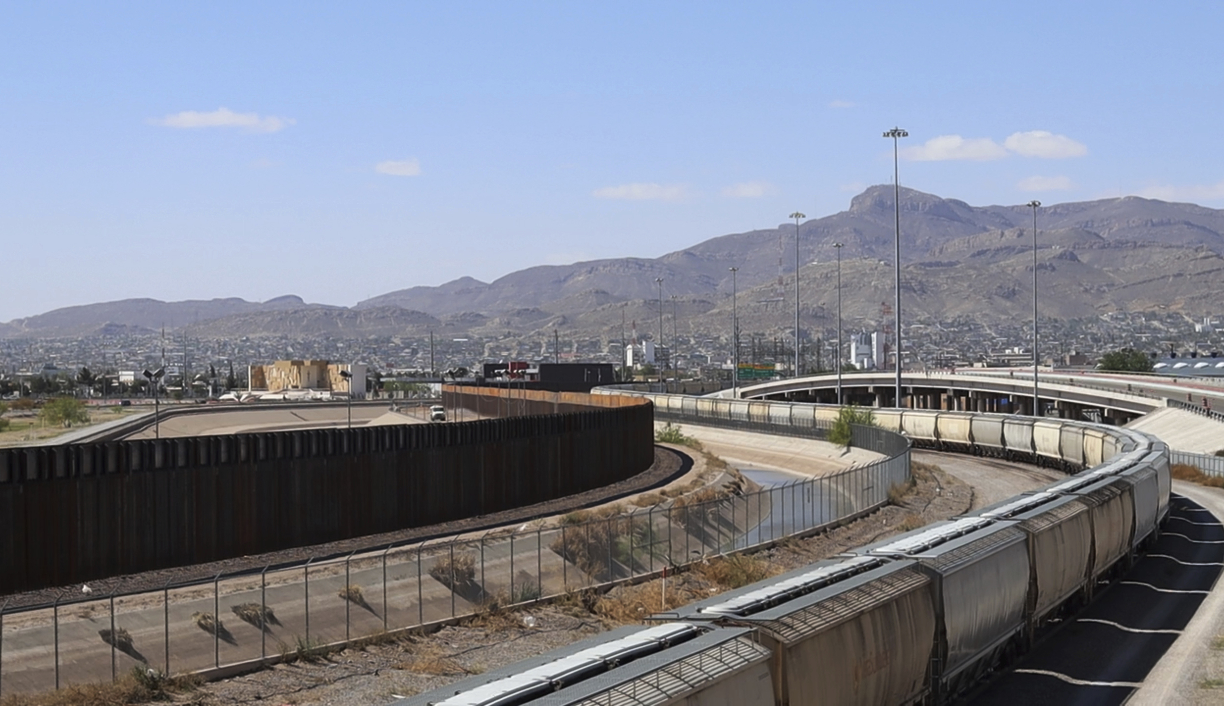 Massive migrant shelter to open in El Paso to alleviate crisis