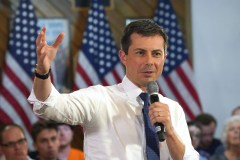 Buttigieg joins California Lyft and Uber drivers demanding union rights