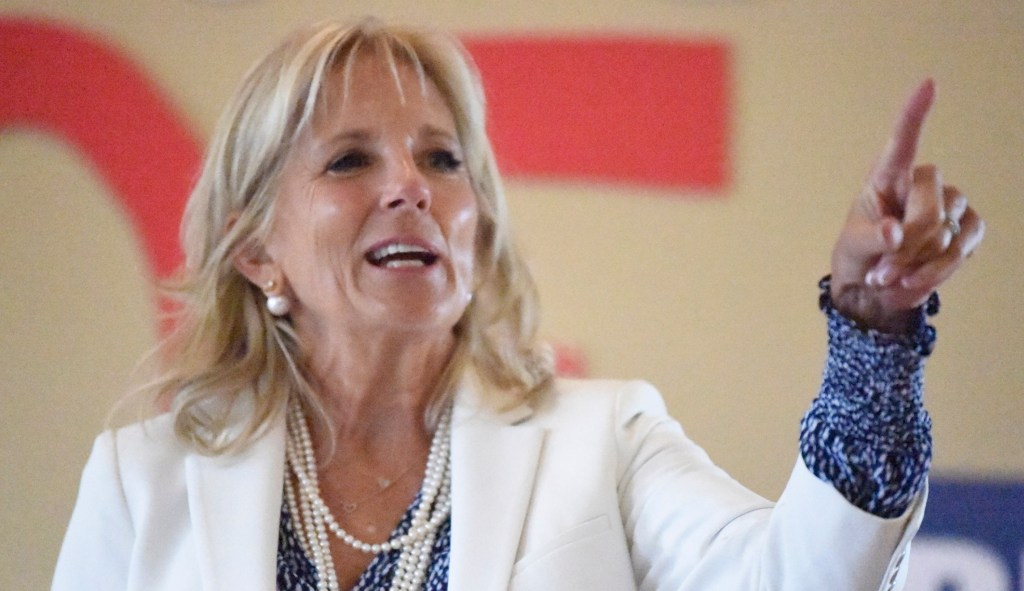 Jill Biden promotes community colleges during Illinois visit