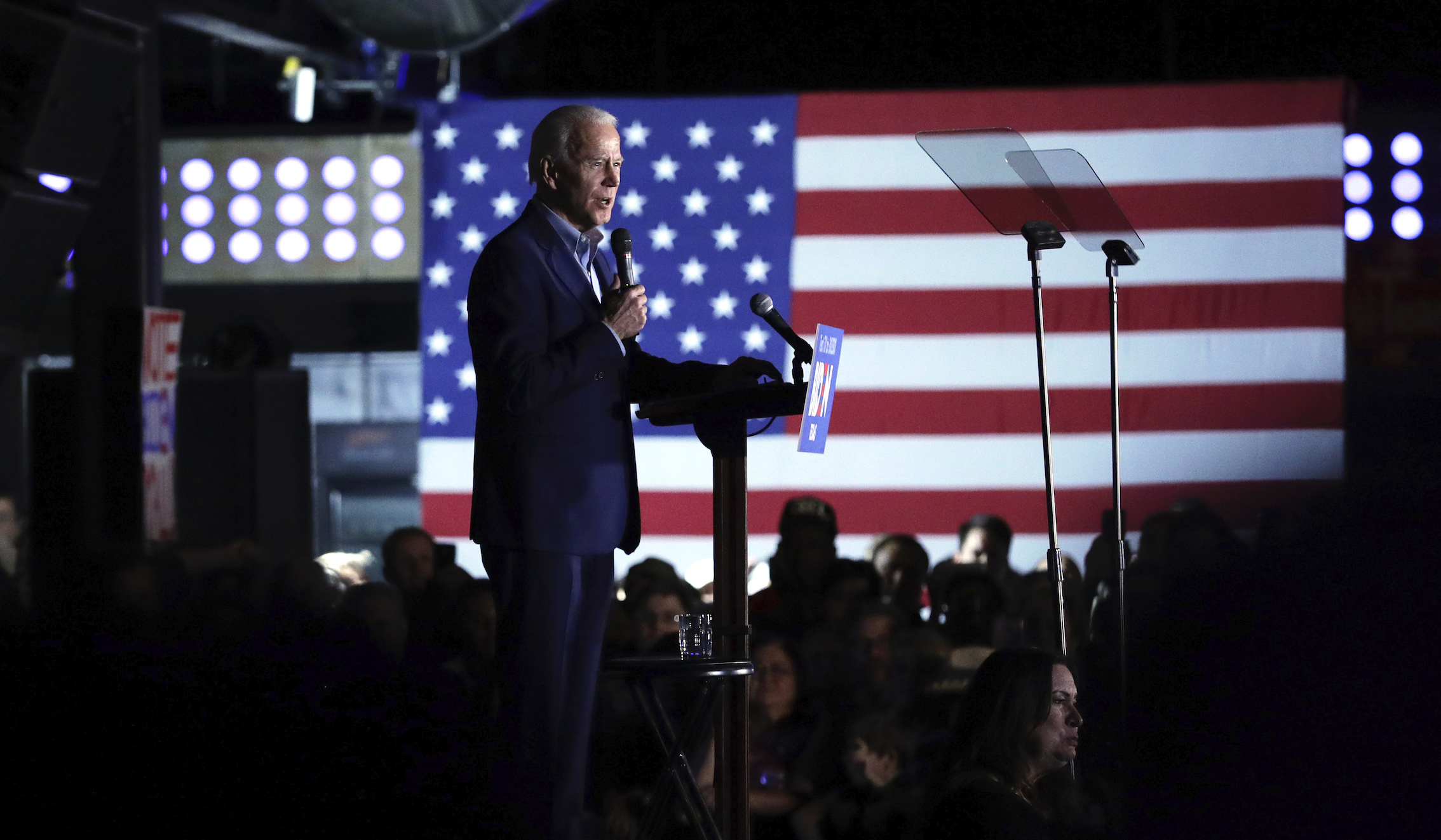 Biden envisions two-day convention with 5,000 people
