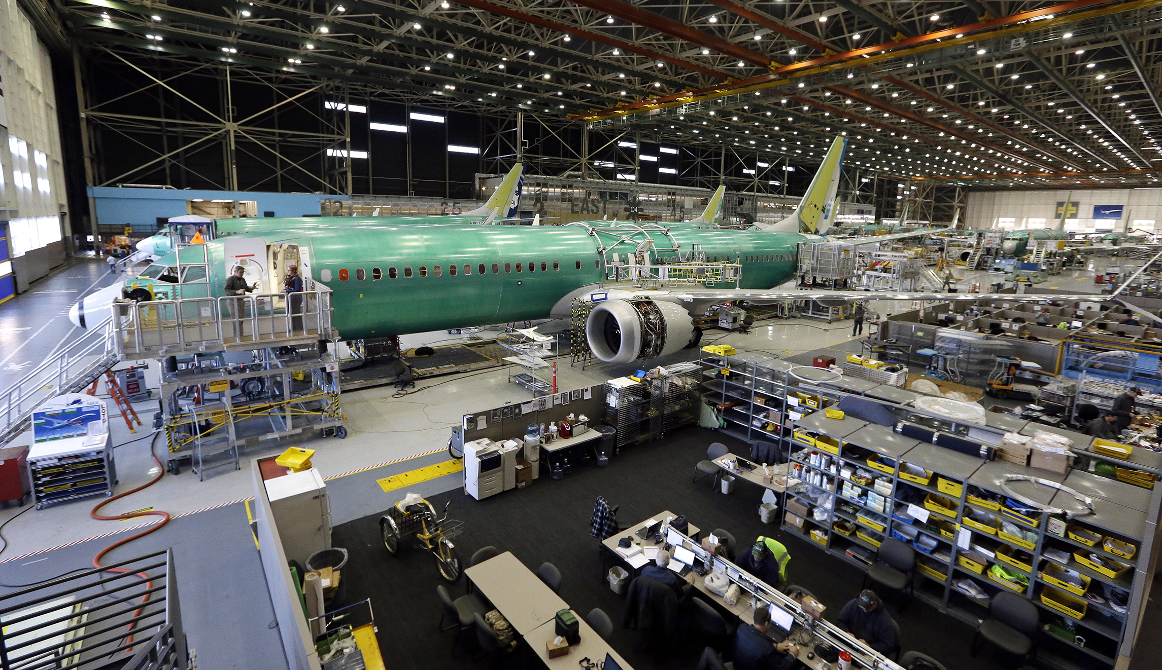 American Airlines cuts 5,000 more flights while Boeing scrambles to fix 737 MAX