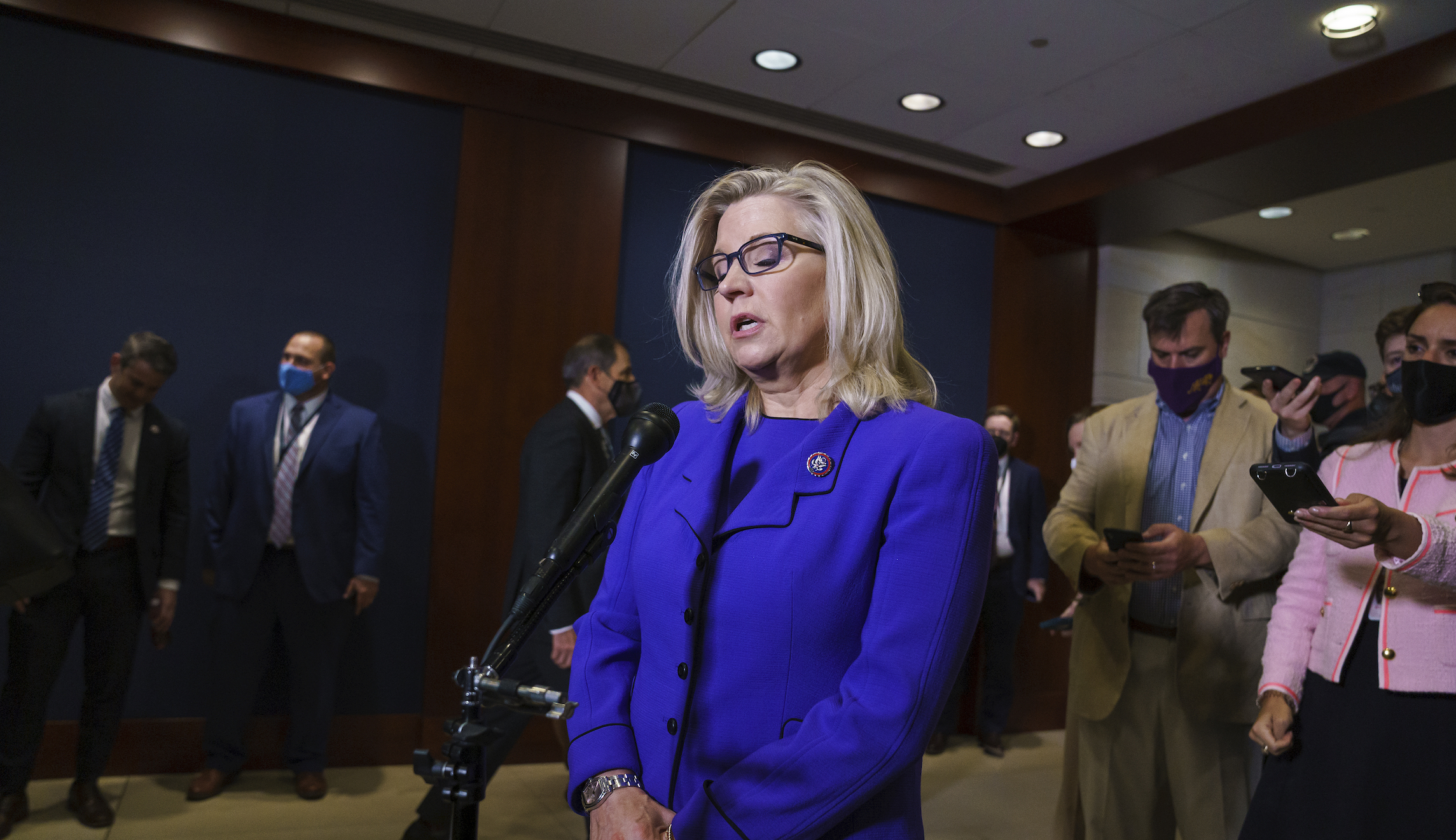 Republicans amp up push to oust Cheney from leadership