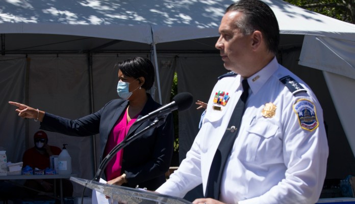 Nearly 3 out of 4 DC police officers ready to leave the force: Washington police union poll