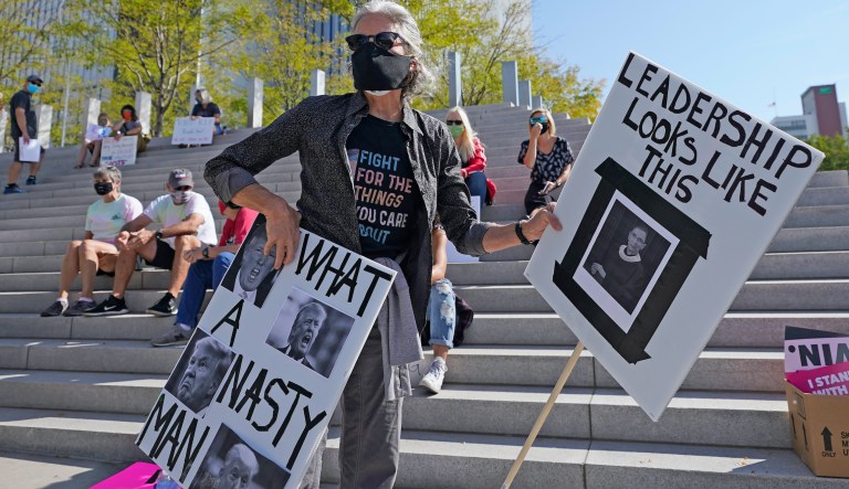 Trump supporters clash with protesters outside Barrett nomination