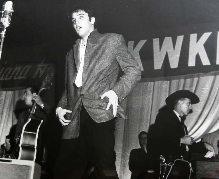 Elvis makes comeback on the small screen