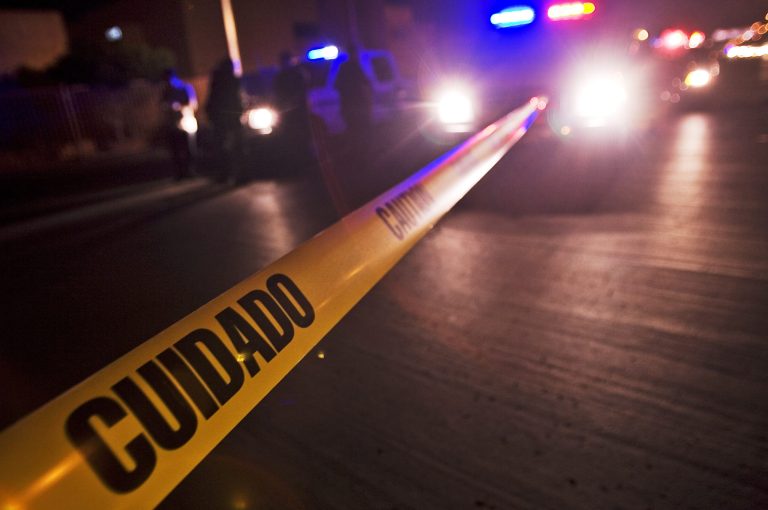 Texas crash kills six New Mexico golf students