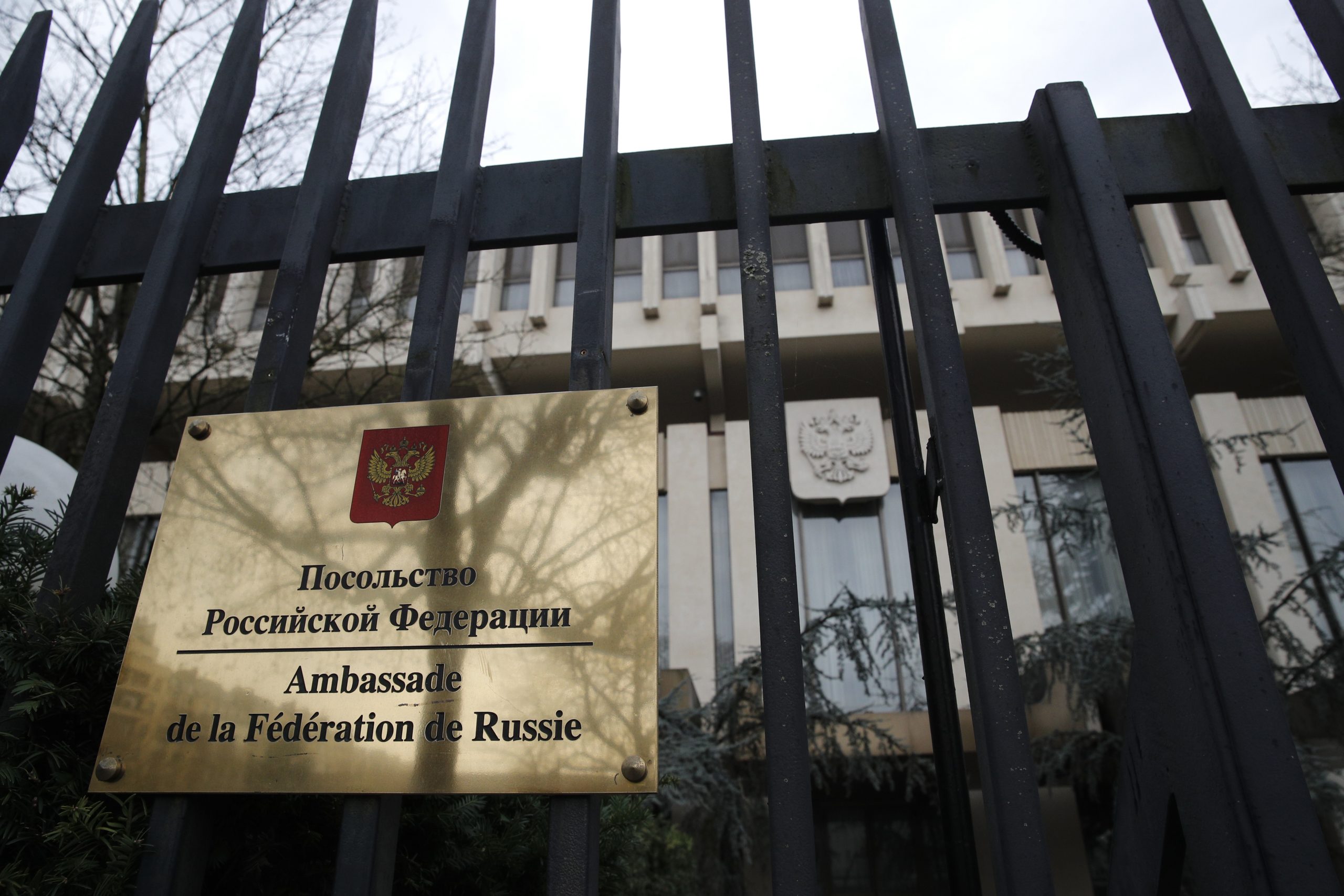 ‘Persona non grata’: Six Russian spies expelled from France after investigation