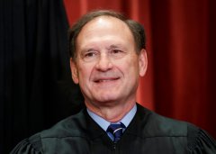 Justice Alito temporarily pauses order restricting Biden administration’s social media contacts