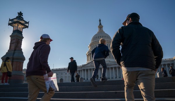 Poll: Republicans overwhelmingly support Trump in shutdown