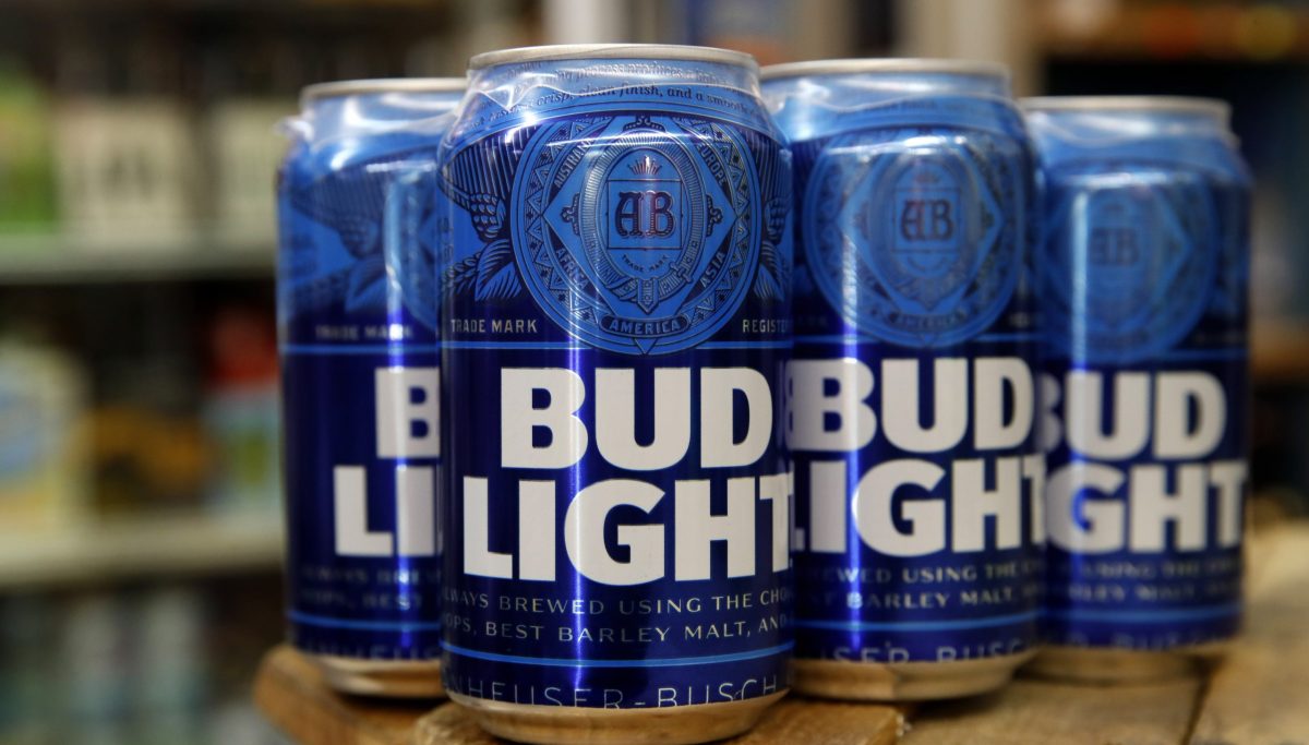 Massive Bud Light spill on interstate in Louisville