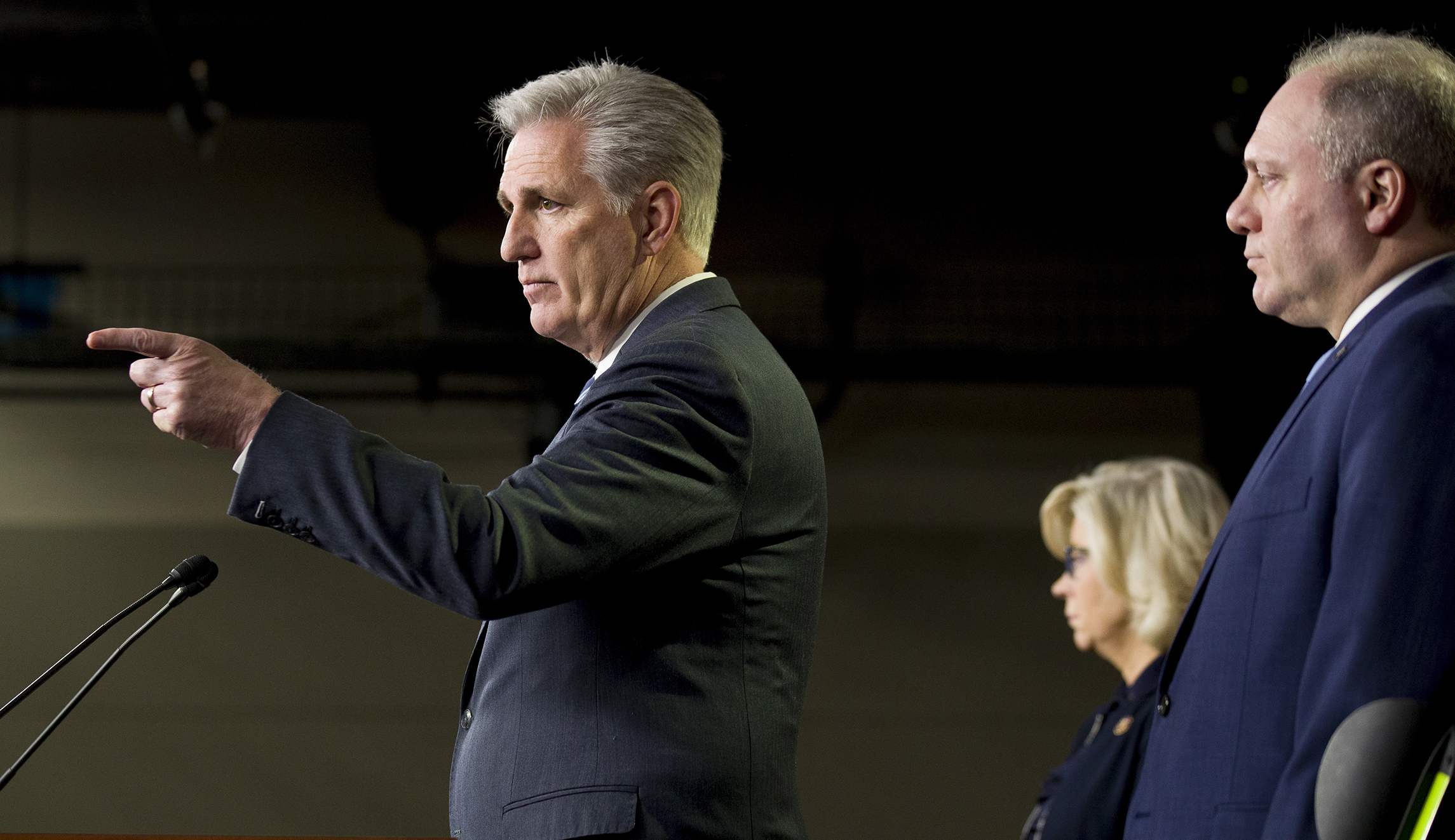 GOP postpones retreat amid shutdown