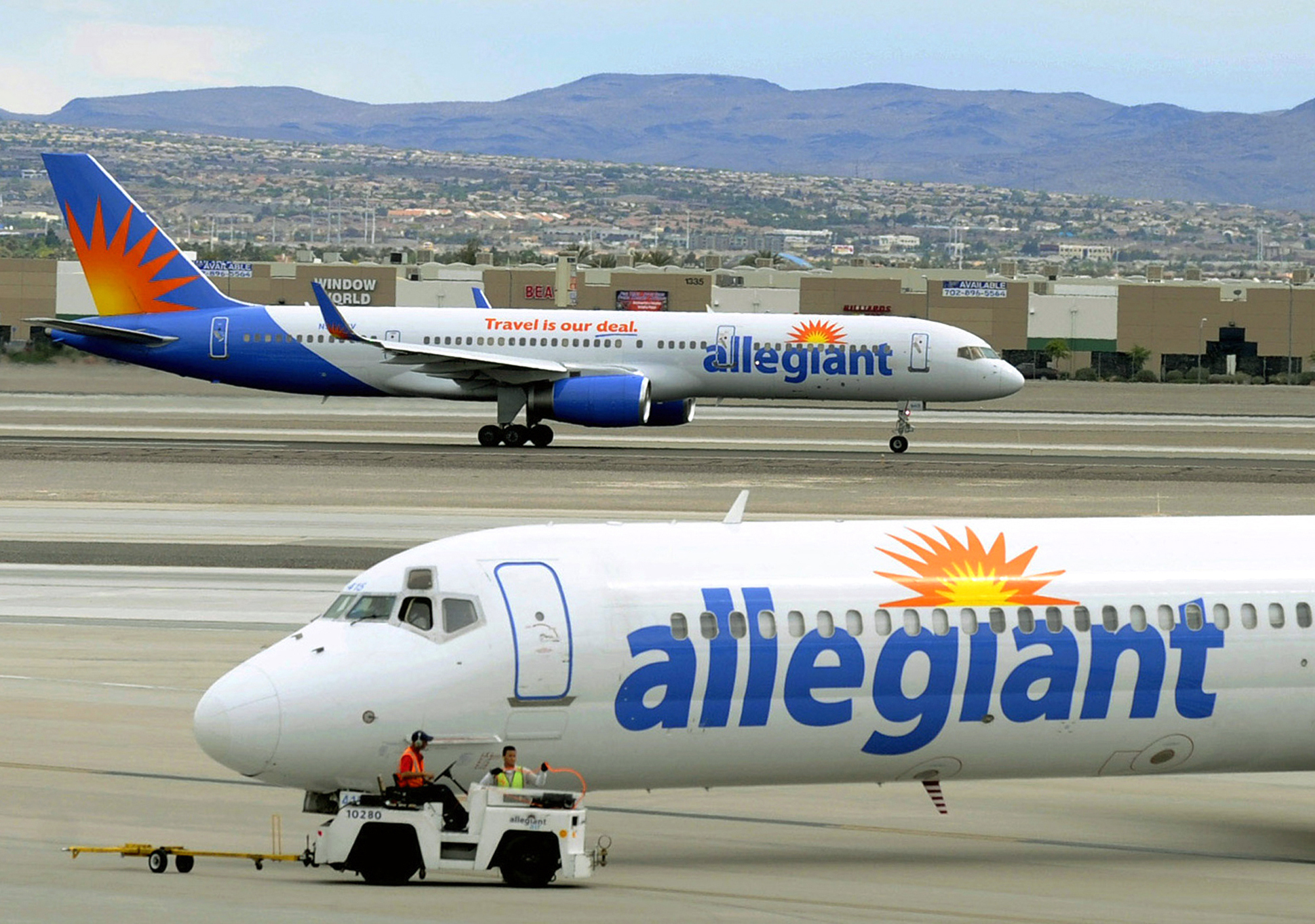 Woman arrested at airport after allegedly refusing to wear mask and yelling, ‘Let’s go Brandon’