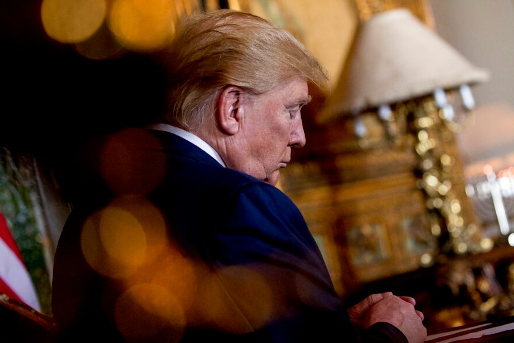 'An Al Capone prosecution': Dershowitz says Trump raid politically motivated
