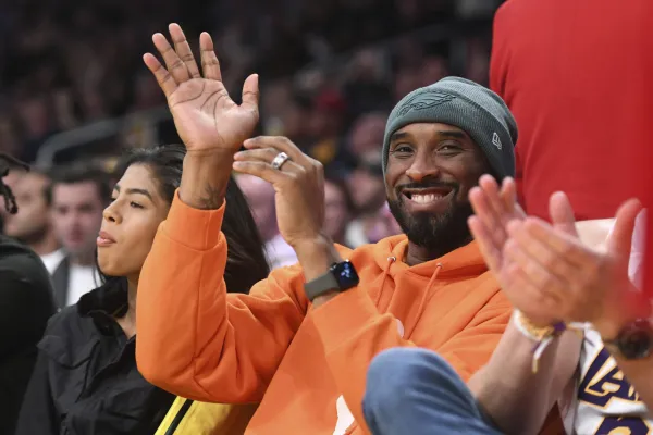 ‘RIP Legend’: Fans mourn the loss of former NBA star Kobe Bryant