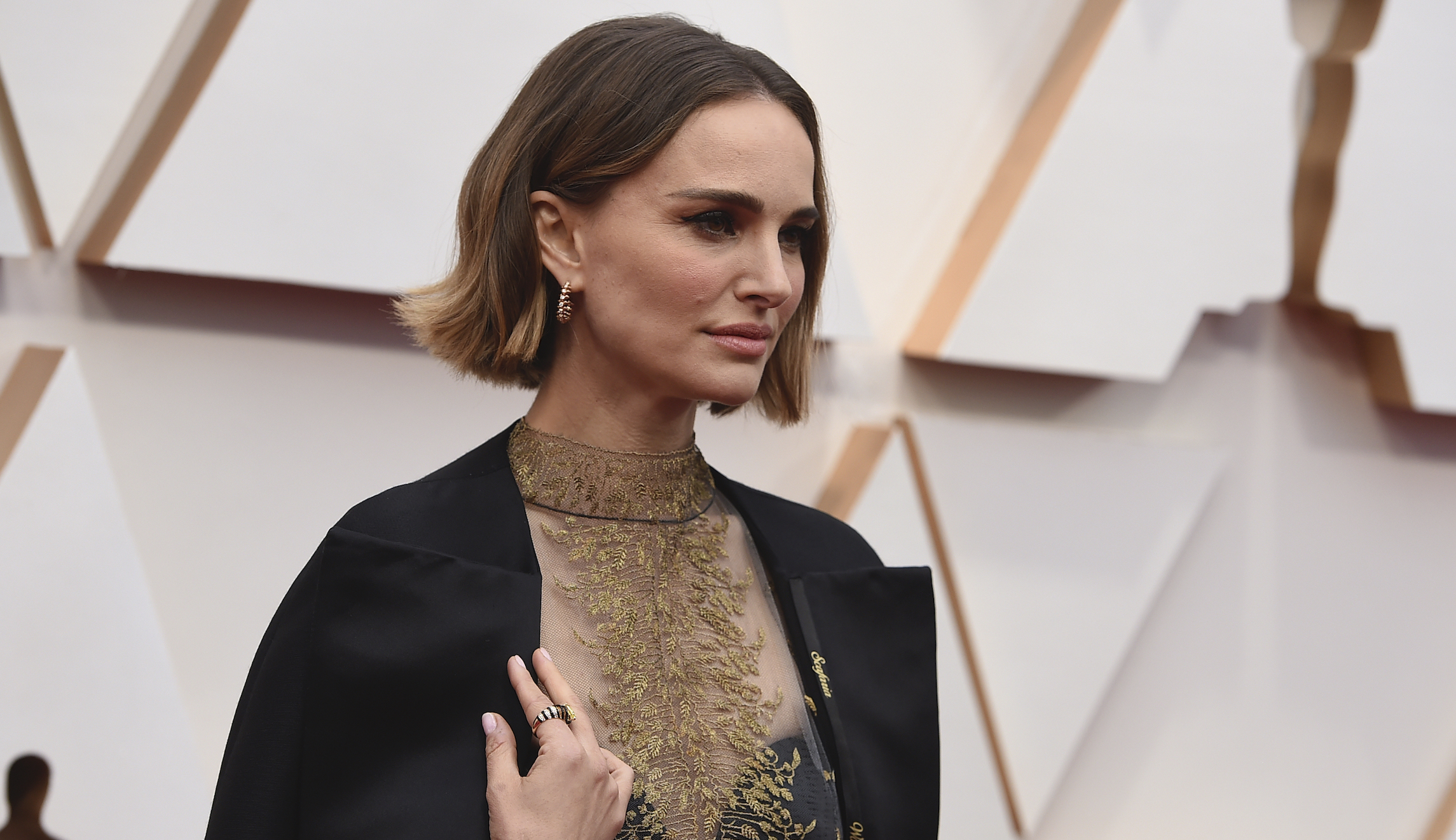 Rose McGowan calls out Natalie Portman’s feminist hypocrisy