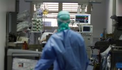 Emergency room doctor temporarily loses custody over coronavirus concerns