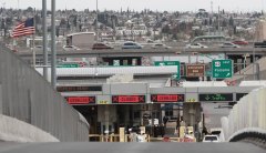 El Paso bridge rush: Rumor over free pass into US could have fueled Texas stampede