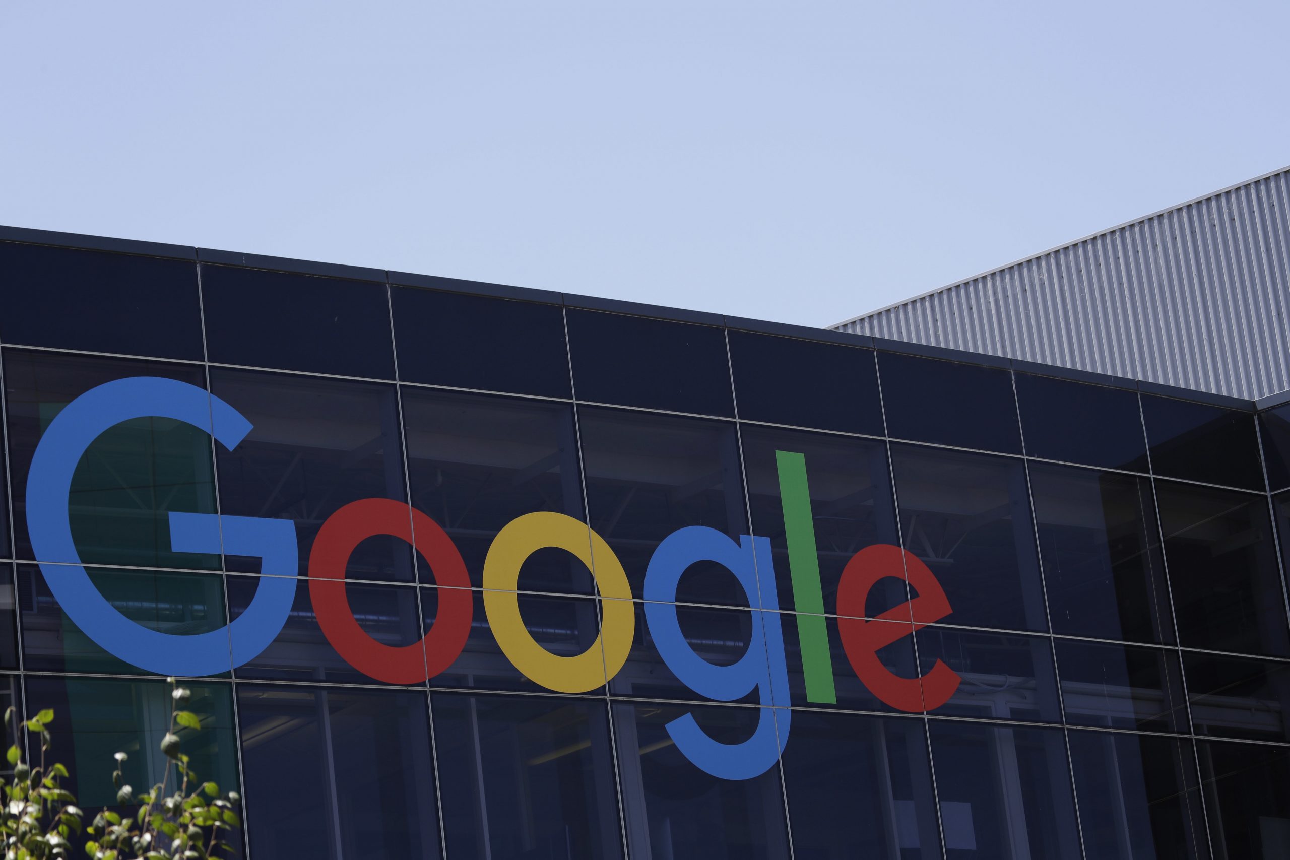 South Korea hits Google with $177 million lawsuit for blocking companies from using other OS