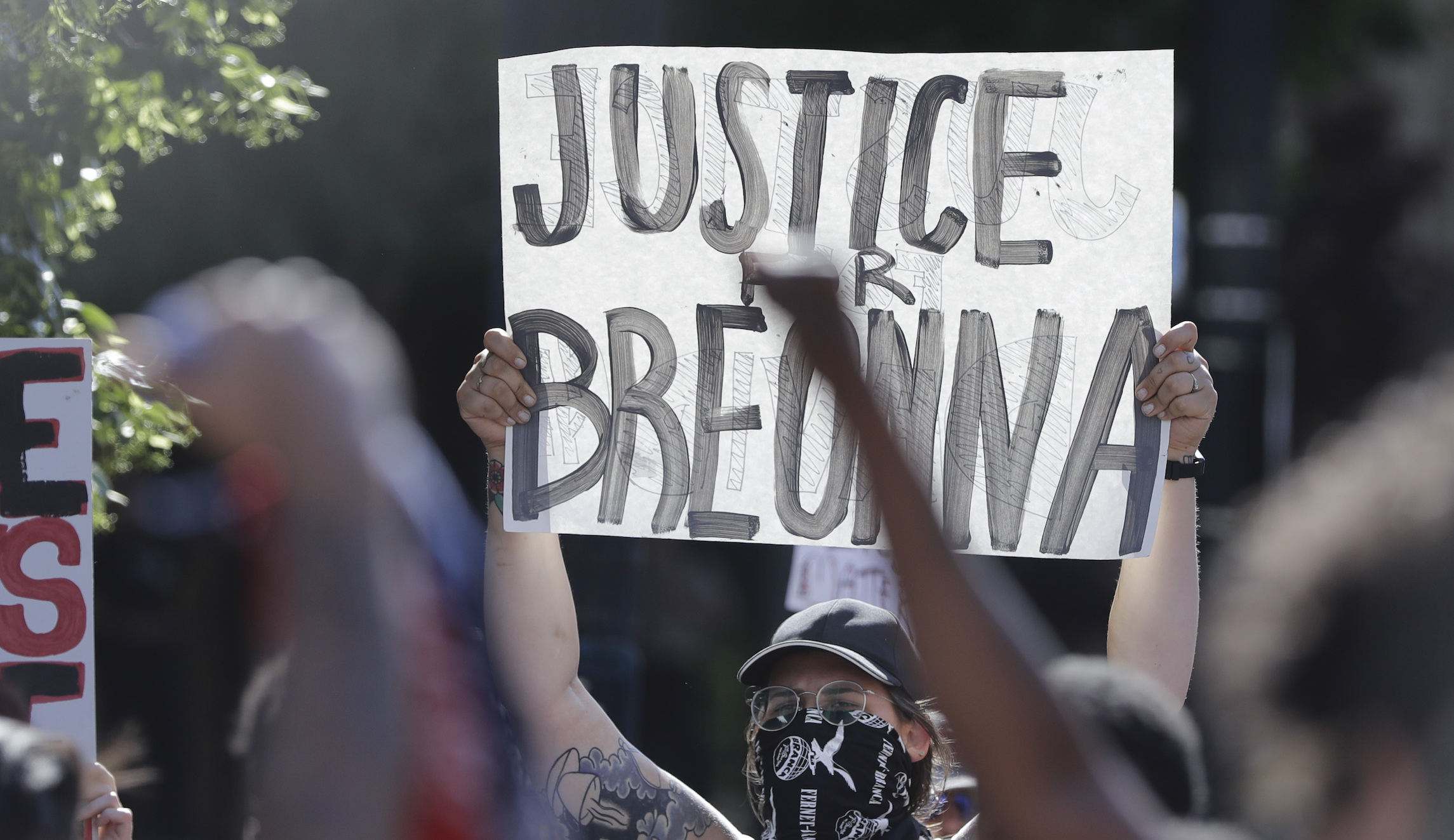 Five things to know about no-knock warrants and Breonna Taylor’s death