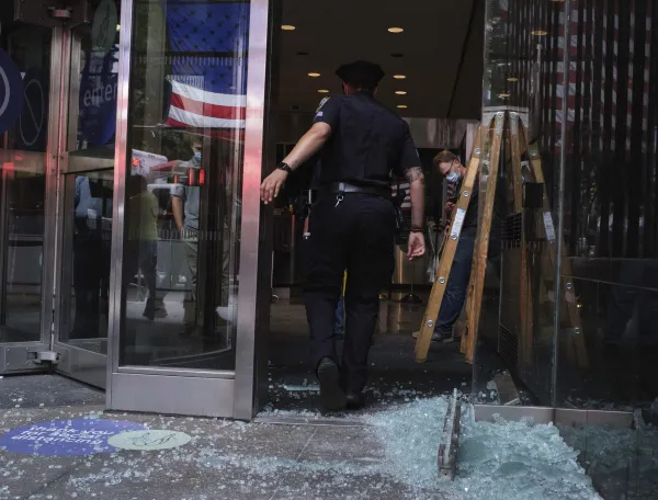 Most say ‘protests’ have become ‘riots,’ new high in support for police