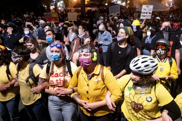 Portland officials should support efforts to quash violent protests