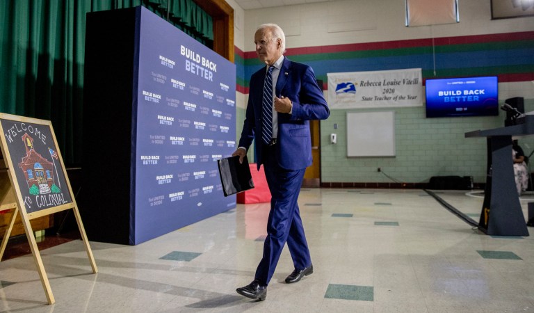 Democratic platform calls for slavery reparations study