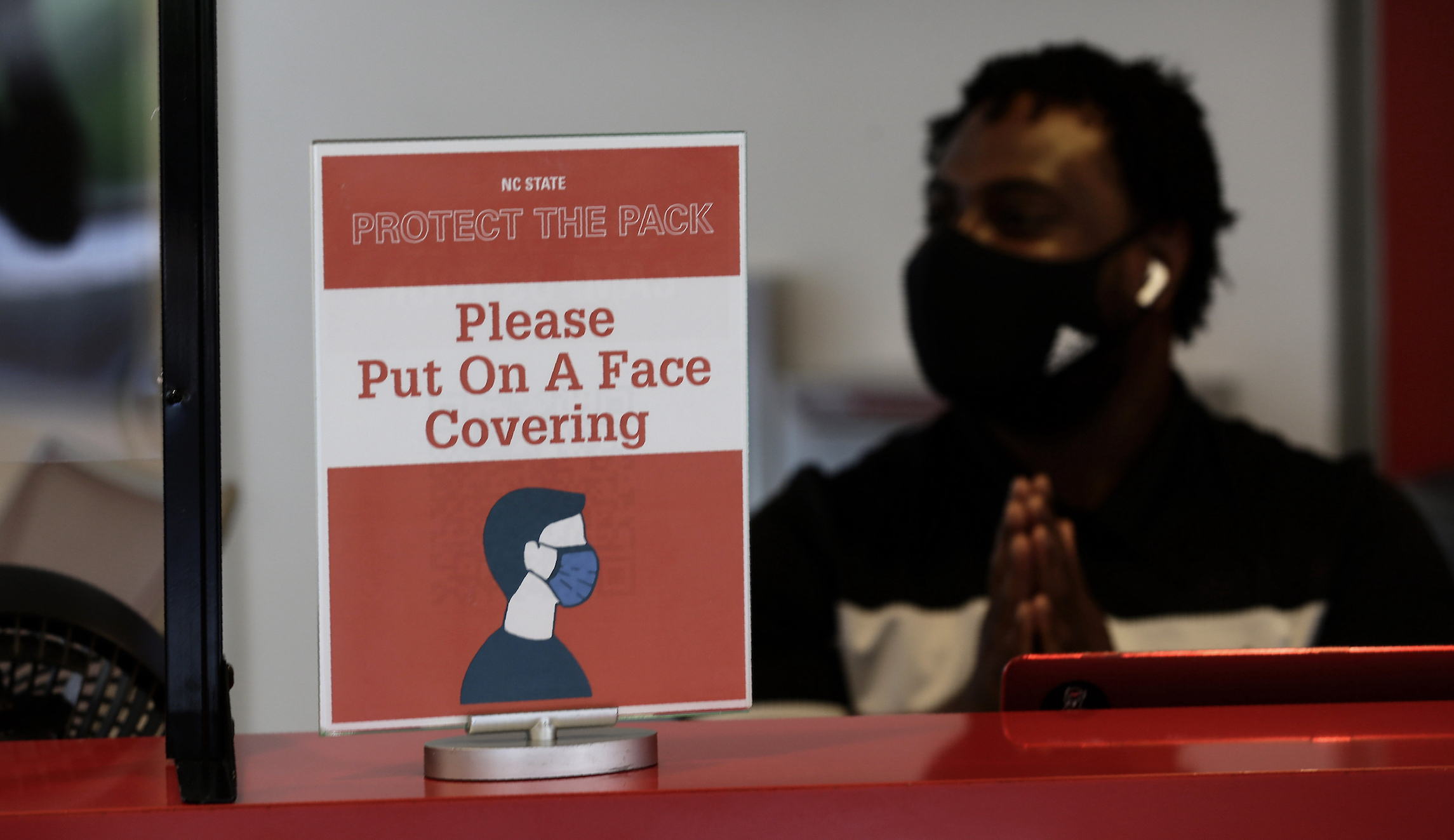 North Carolina officials urge local governments to enforce stricter coronavirus measures