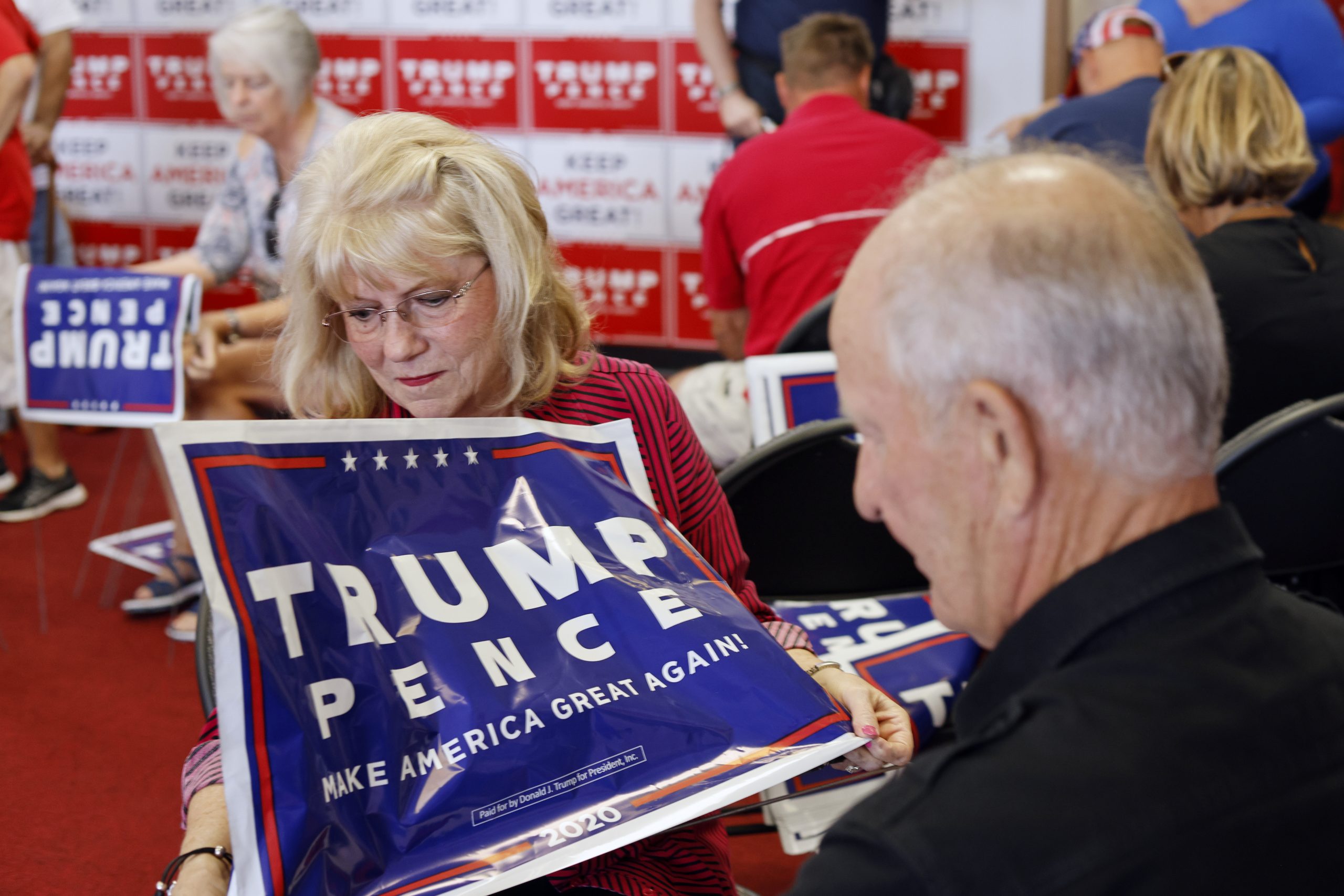 Record-breaking GOP fundraising haul, just in time for final Trump push
