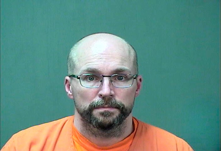 Wisconsin pharmacist charged with intentionally spoiling COVID-19 vaccines pleads guilty