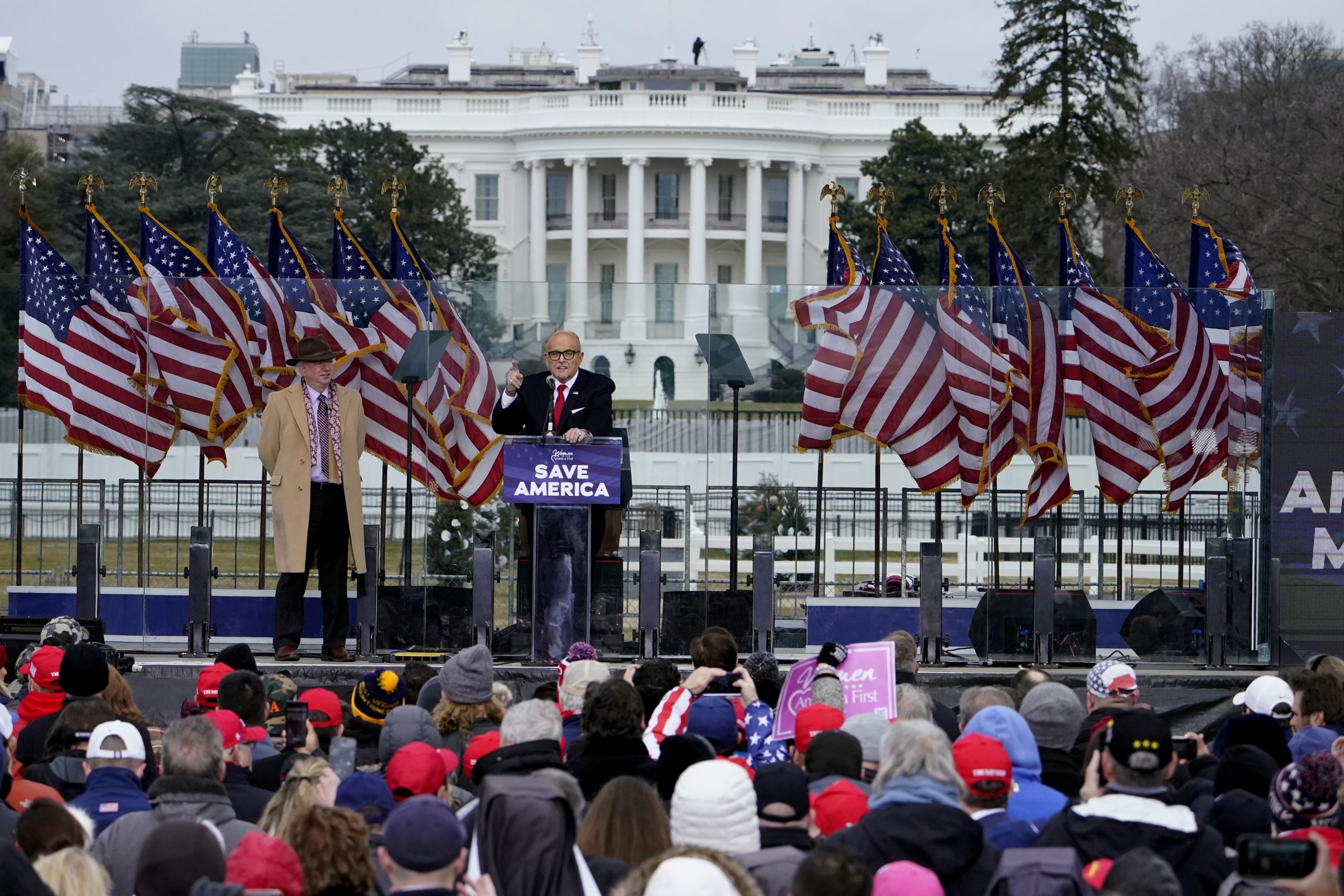 Giuliani fires up DC crowd insisting Pence can thwart Electoral College count