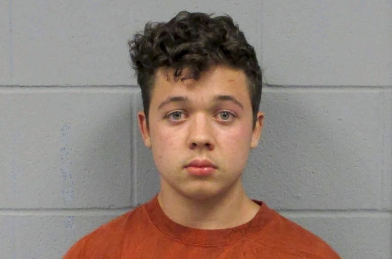 Jury selection begins in Kyle Rittenhouse trial