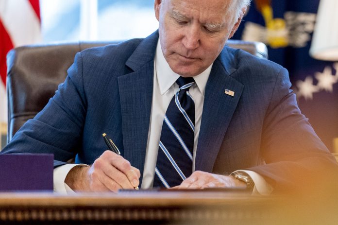 Biden congratulates McCarthy on GOP taking back the House