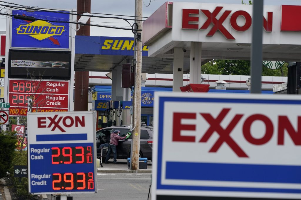 New Jersey lowering gas tax, rate will decrease by 8.3 cents per gallon