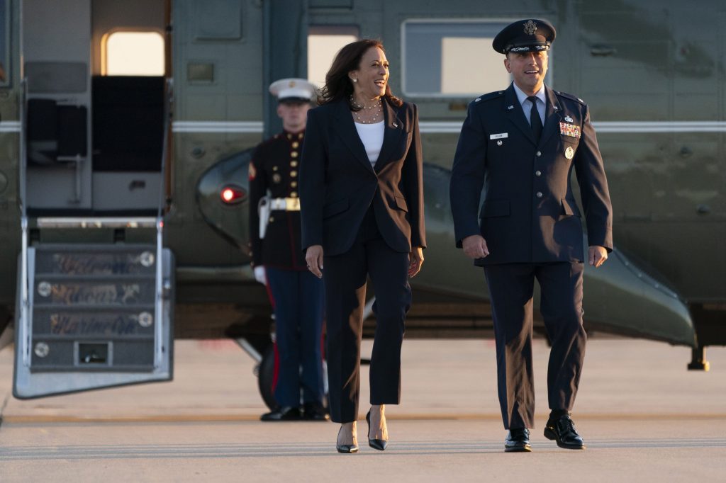 WATCH LIVE: Harris visits US-Mexico border