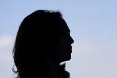At the border, Harris focuses on ‘root causes’ but offers no plan to halt migrant surge