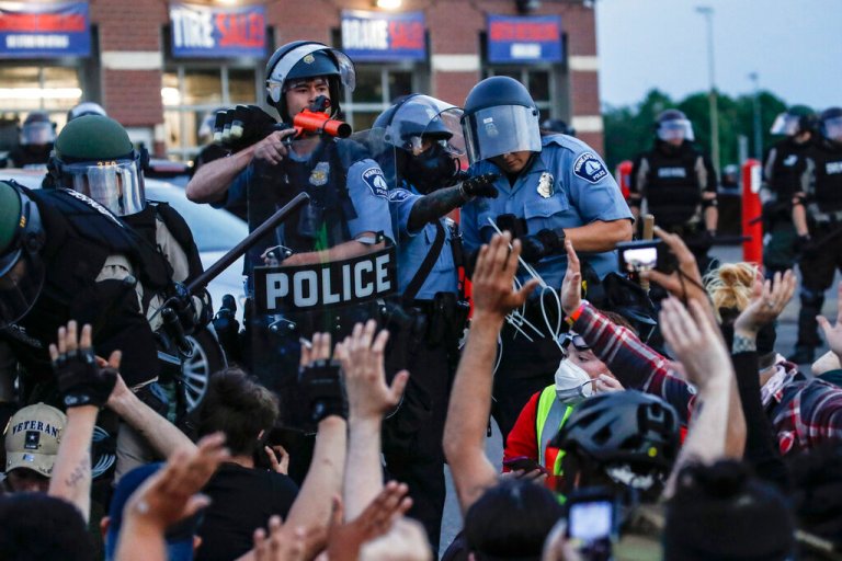 Judge orders Minneapolis to hire more police officers after residents sue city