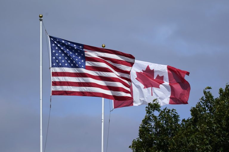 CDC advises US travelers to avoid Canada