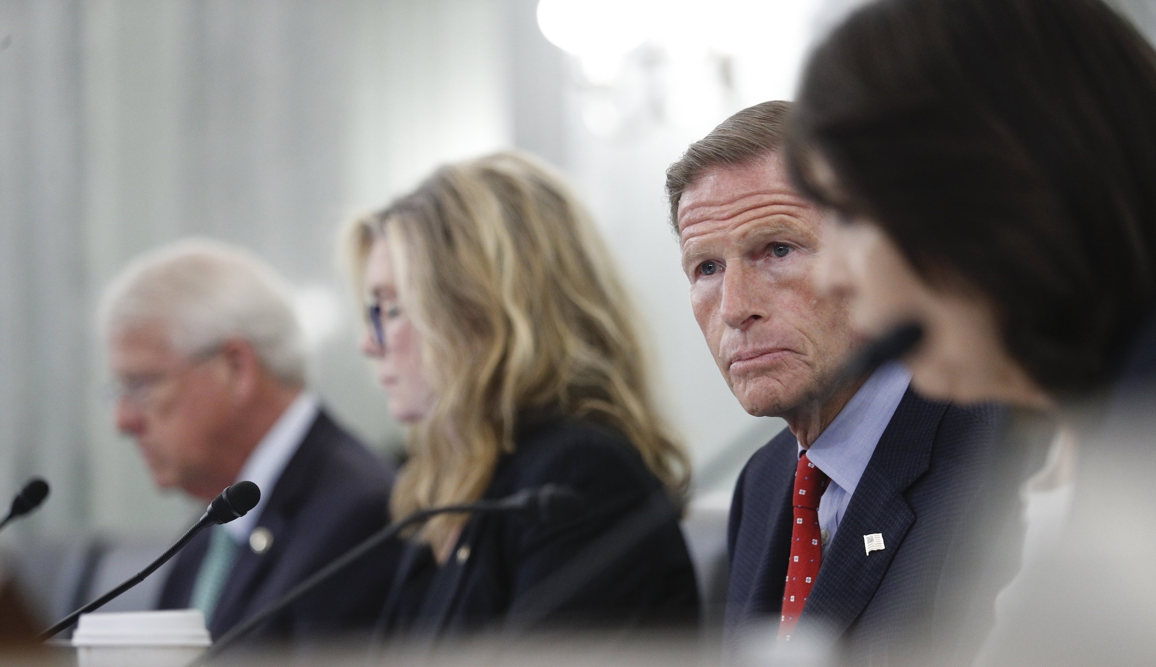 Senators don’t understand technology. How can they regulate it?