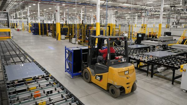 Tariff-hungry solar manufacturers try to capitalize on rising anti-China sentiment