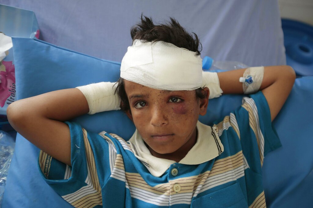 Nearly 2,000 children recruited by Houthi rebels dead