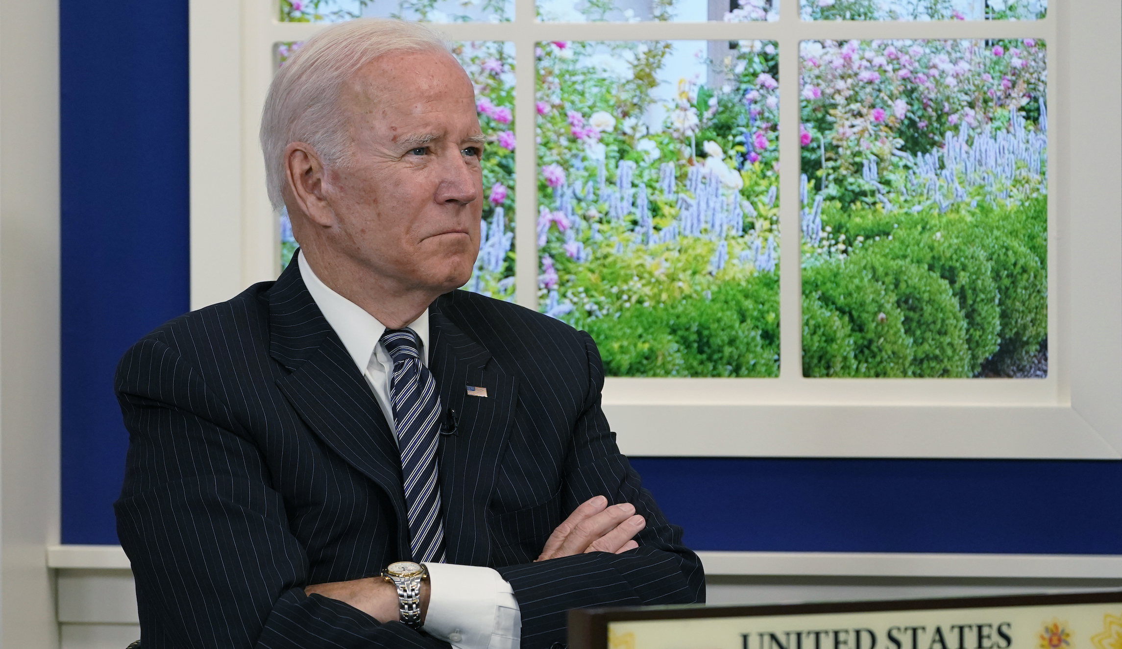 Biden under pressure to drop vaccine mandates for federal defense contractors over national security concerns
