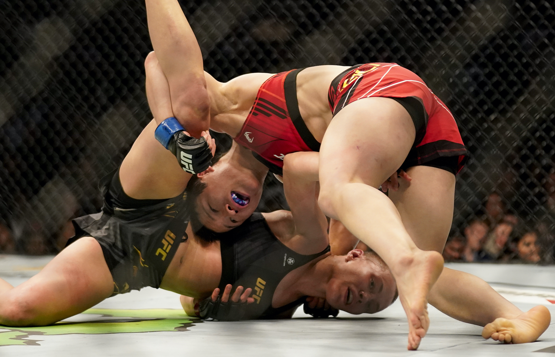 UFC stadium chants ‘F*** Joe Biden’ during Rose Namajunas fight