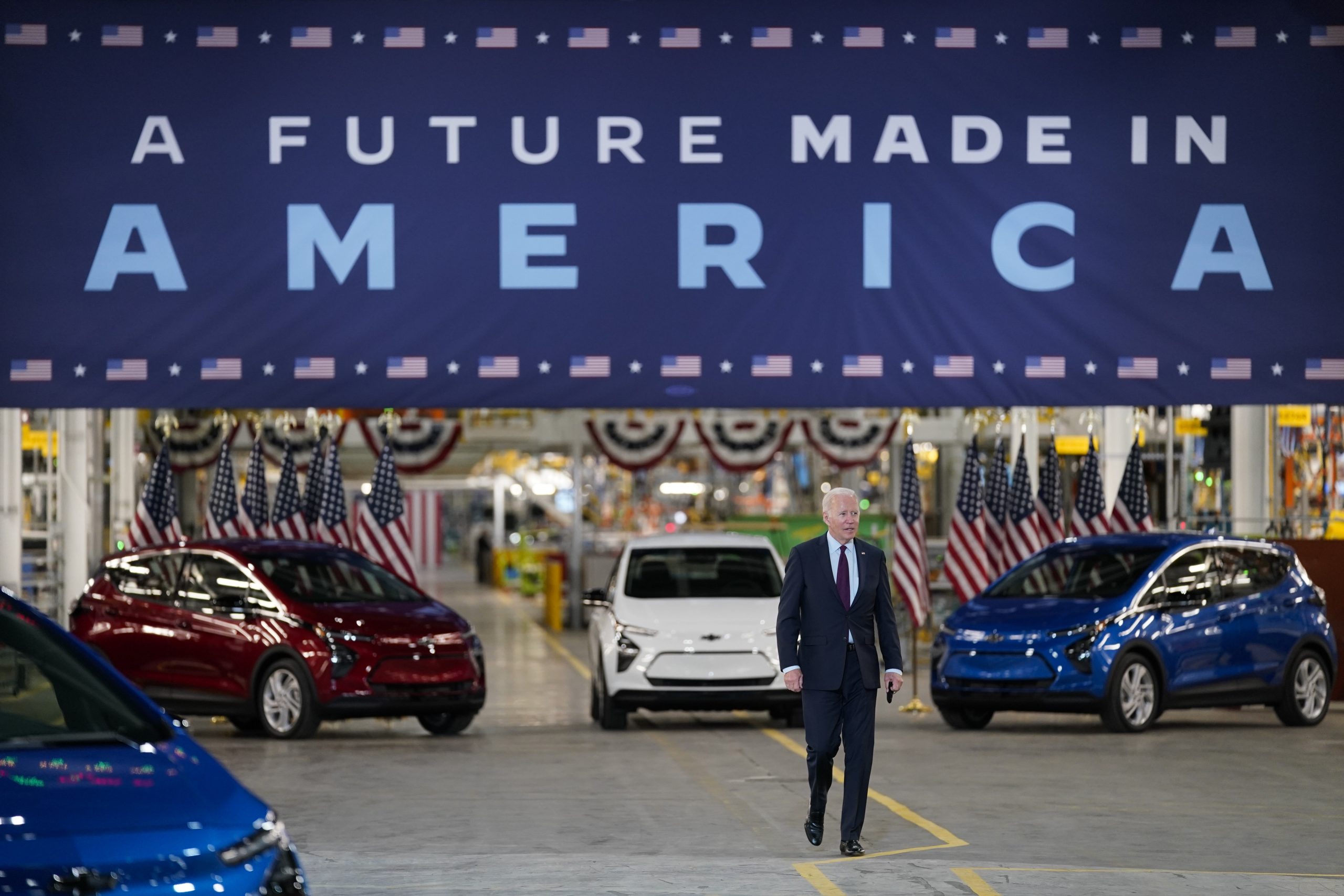 Drivers skeptical of electric vehicle purchases despite Biden push: Gallup poll