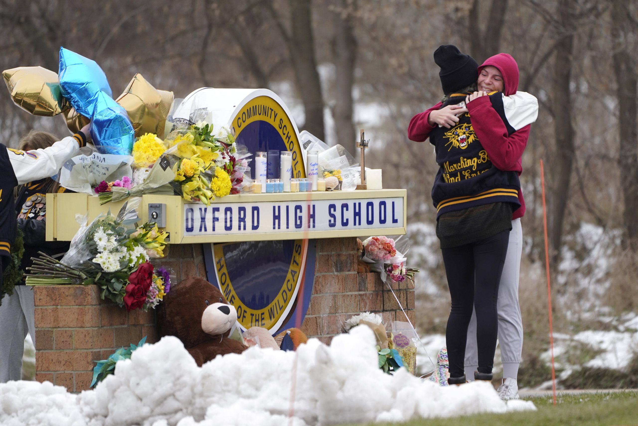 Michigan school district that suffered shooting closes Tuesday due to threat