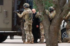 WATCH: Texas hostages escape just before FBI enters synagogue