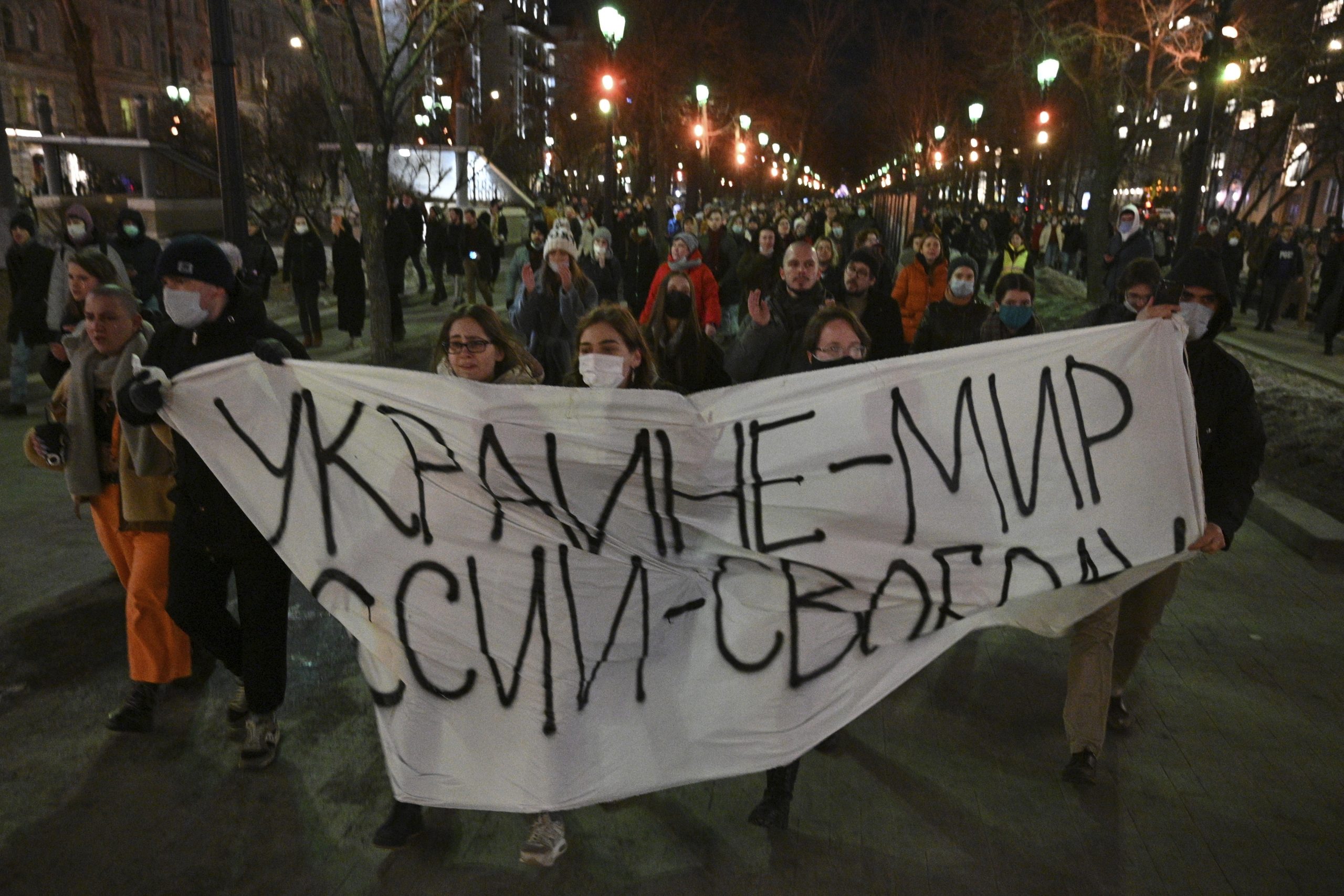 WATCH: Russian citizens protest attack on Ukraine