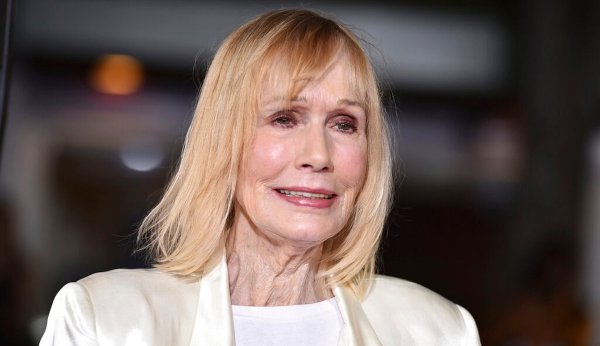 Oscar-nominated MASH star Sally Kellerman dies at 84